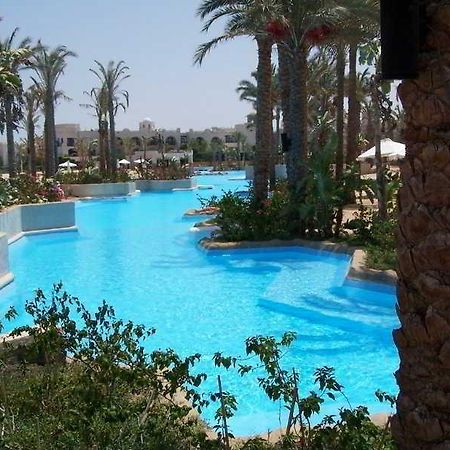 Crowne Plaza Resort Sahara Sands Port Ghalib Buitenkant foto